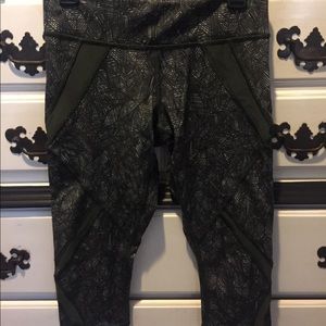 lululemon athletica green palm crop mesh leggings